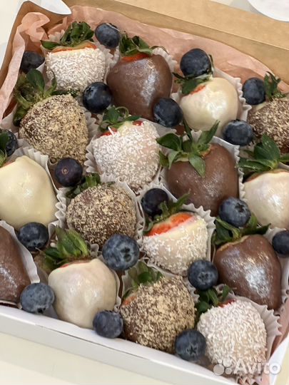 Клубника в шоколаде. Подарок букет