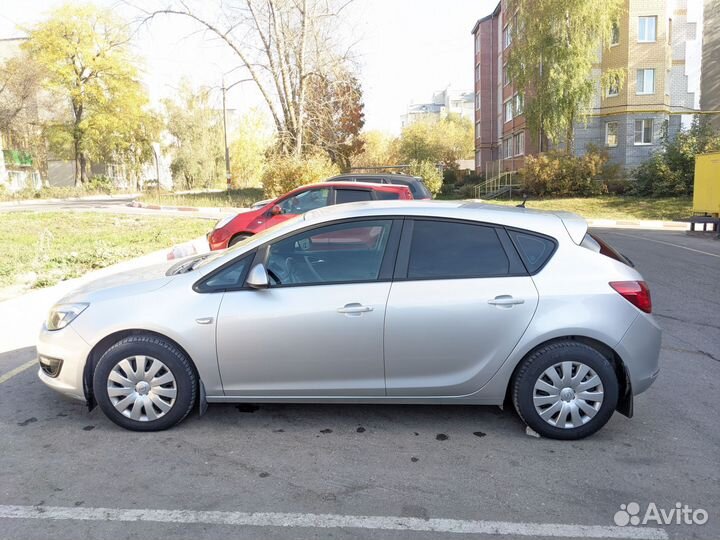 Opel Astra 1.6 МТ, 2013, 61 000 км