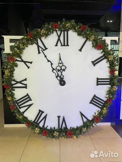 Буквы и новогодний декор из пенопласта