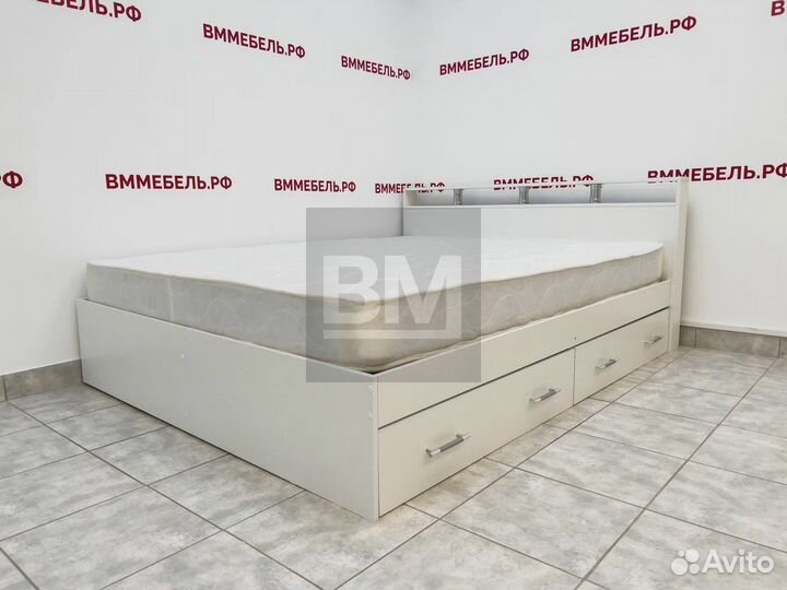 Арина с ящиками белый с матрасом