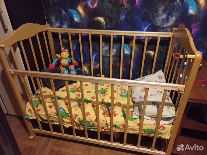 Детская кроватка