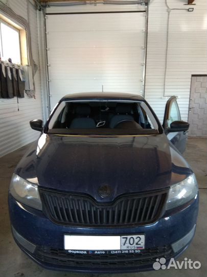 Лобовое стекло Skoda Rapid 2012+