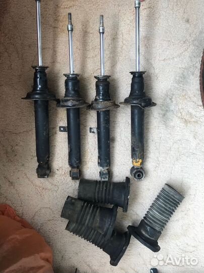 Стойки амортизатора