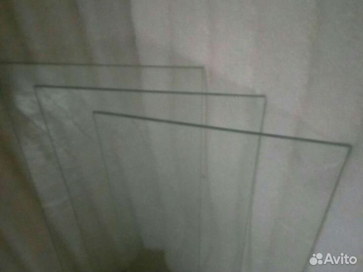 Полки стеклянные 70/30см