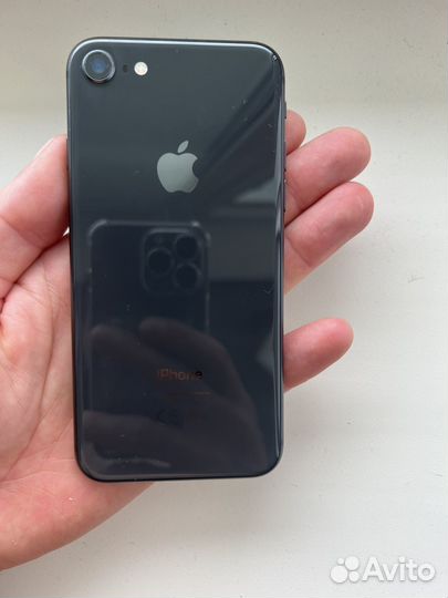 Телефон iPhone 8 64 gb