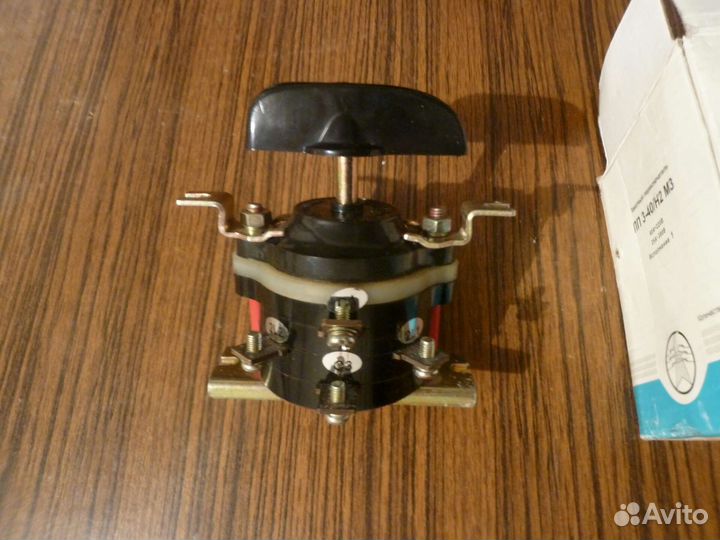 Пакетный переключатель пп3-40/Н2 М3