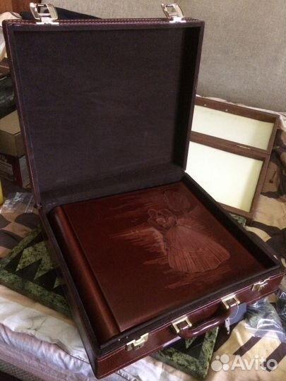 Альбом для фотографий в кейсе