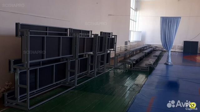 Переворотные трибуны для спортивных площадок