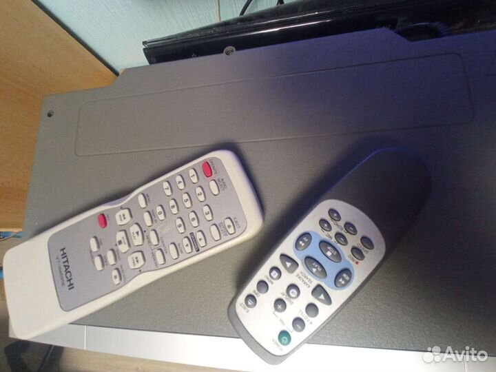 Hi-Fi Stereo Видеоплеер / Видеомагнитофон