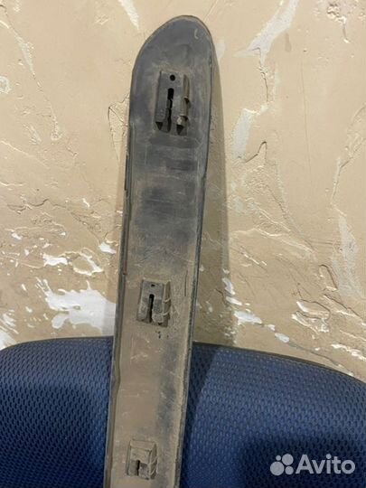 Накладка двери передняя правая Peugeot 308