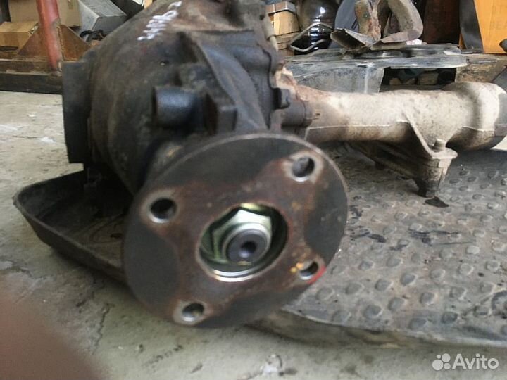 Передний редуктор Toyota Land Cruiser Prado 120