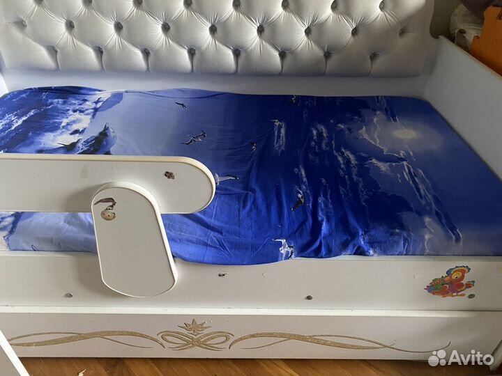 Детская кровать от 3 лет с бортикам