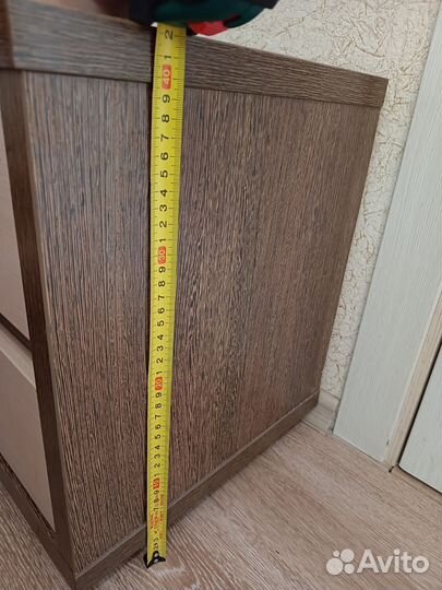 Прихожая вешалка