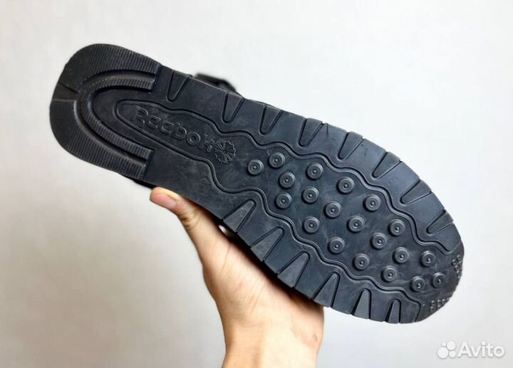 Кроссовки Reebok долговечные