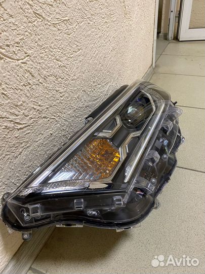 Фара левая Toyota Rav 4 XA 50 led