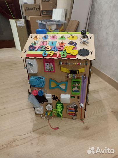 Бизиборд домик со светом большой