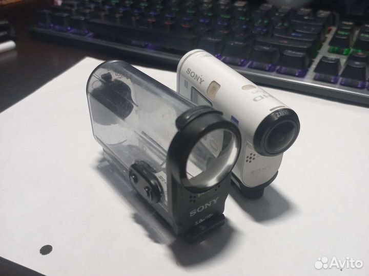 Видеокамера sony hdr-as 200v и аккумы с заряд стан