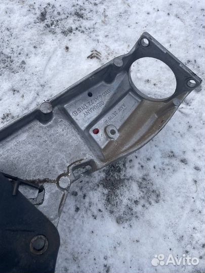 Педали audi 100 c 4