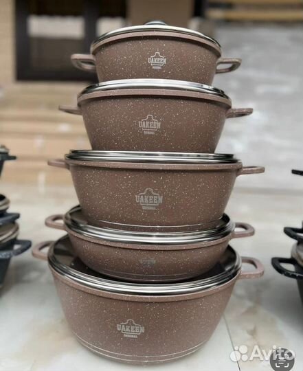 Кастрюли vakeen