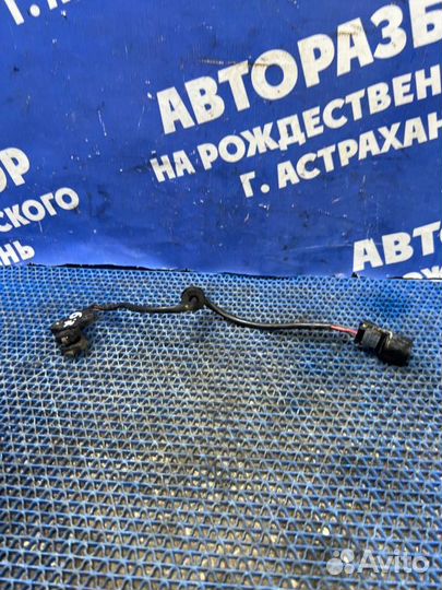 Датчик положения коленвала Mitsubishi Lancer 9