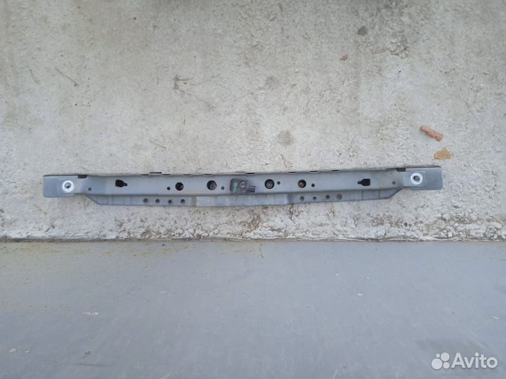 Планка телевизора верхняя Opel Astra J