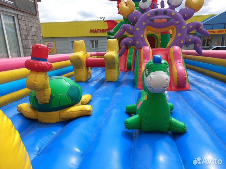 Батут надувной