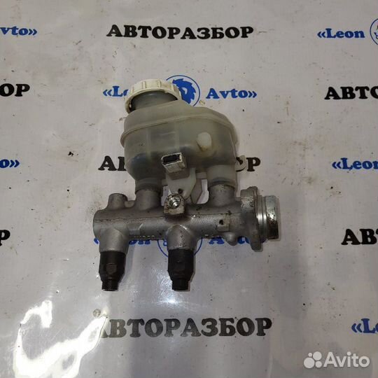 Цилиндр тормозной главный Mitsubishi Lancer Cedia