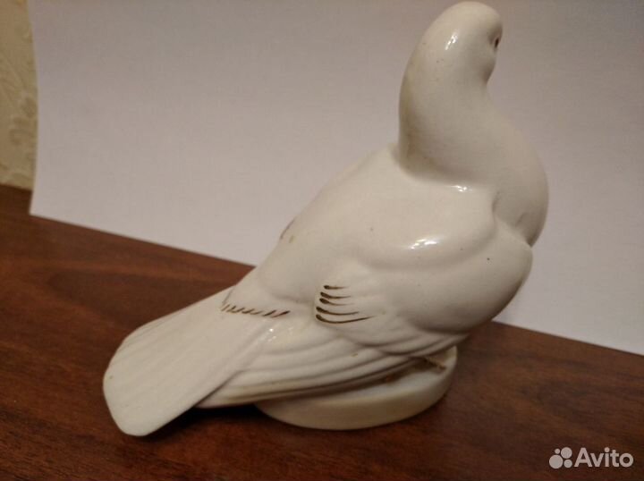 Фарфоровая статуэтка СССР Голубь, Цыпленок