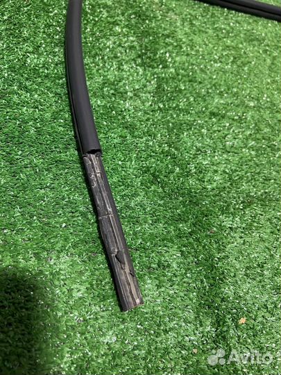 Уплотнитель проёма передний правый на Hyundai Acce