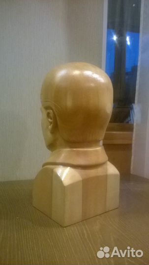 Бюст Сталина