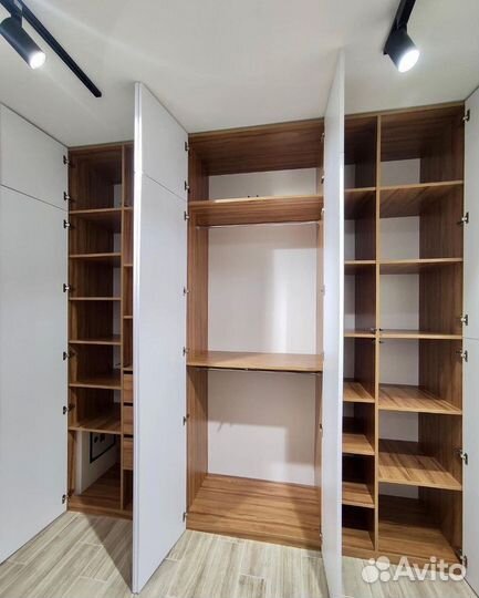 Шкаф под заказ M 095