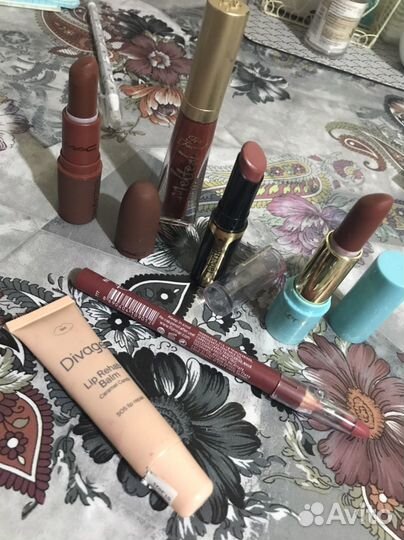 Помады пакетом