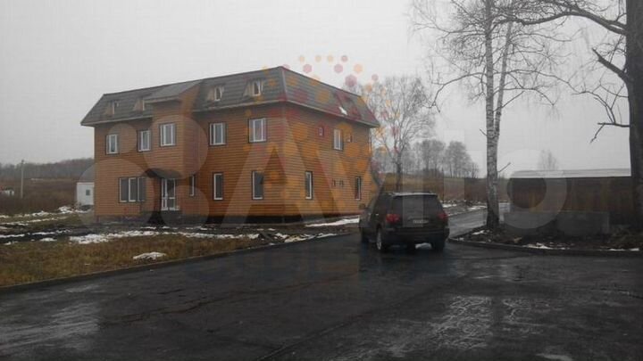 Продам торговое помещение, 590 м²