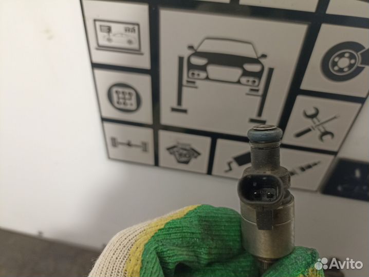 Форсунка инжекторная для VW Passat B6