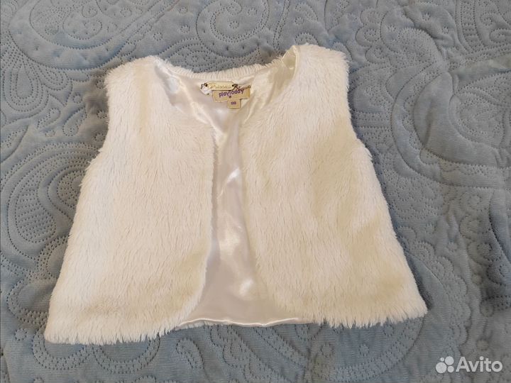 Меховая жилетка для девочки Play today