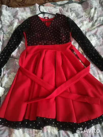 Шикарное вечернее платье