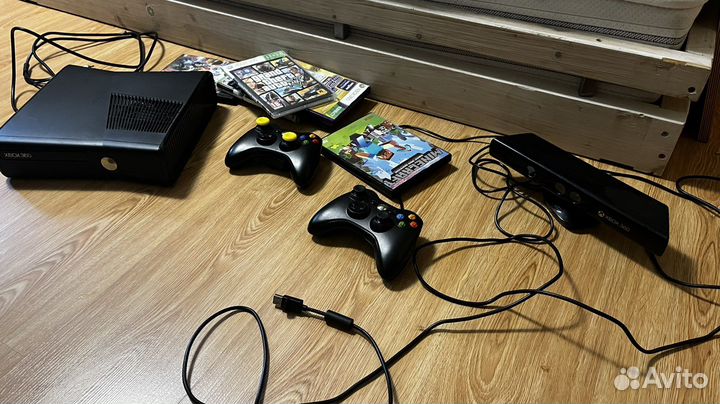 Xbox 360 приставка с kinect