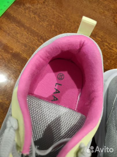 Кроссовки для девочки 33 размер