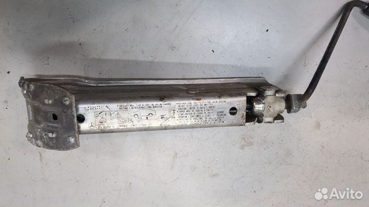 Домкрат Mercedes C W204, 2010