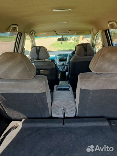 Honda Stream 2.0 AT, 2001, 277 916 км