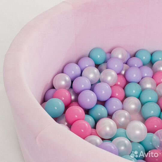 Сухой бассейн с шариками