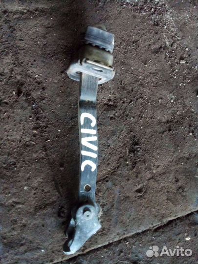 Ограничитель двери Honda Civic 4D 1.8
