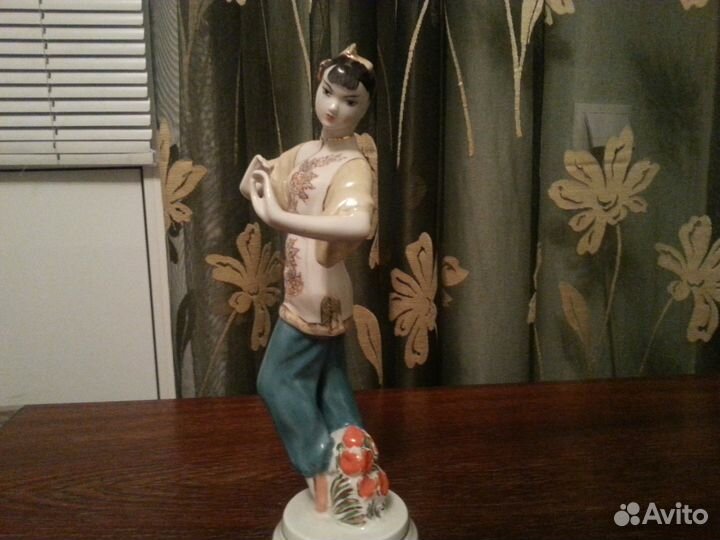 Статуэтка фарфор тао хоа из балета 