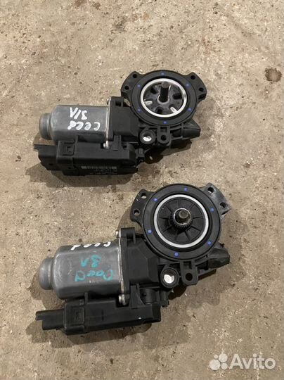 Моторчик стеклоподъемника Kia Ceed 1 ED