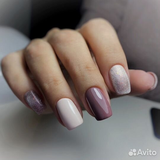 Маникюр гель-лак, пудровый