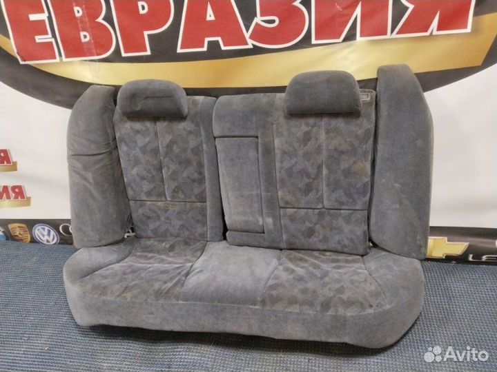 Сиденья комплект задняя Mitsubishi Galant EA1A