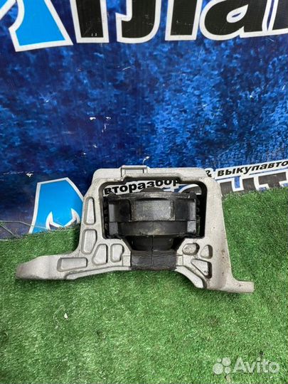 Подушка двигателя правая Volvo V40 B4164T 2014