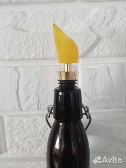 Пробка с натуральным Балтийским янтарем