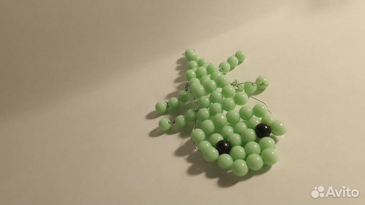 Ящерка из бусин