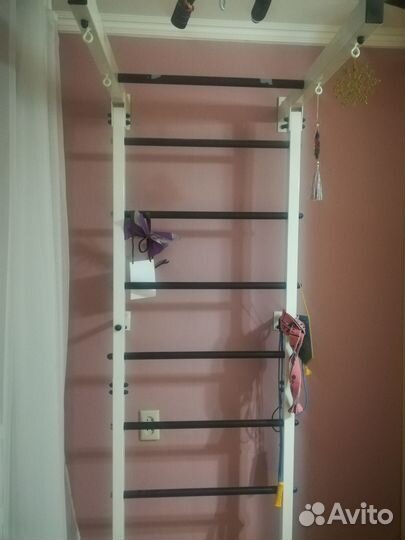 Шведская стенка с турником